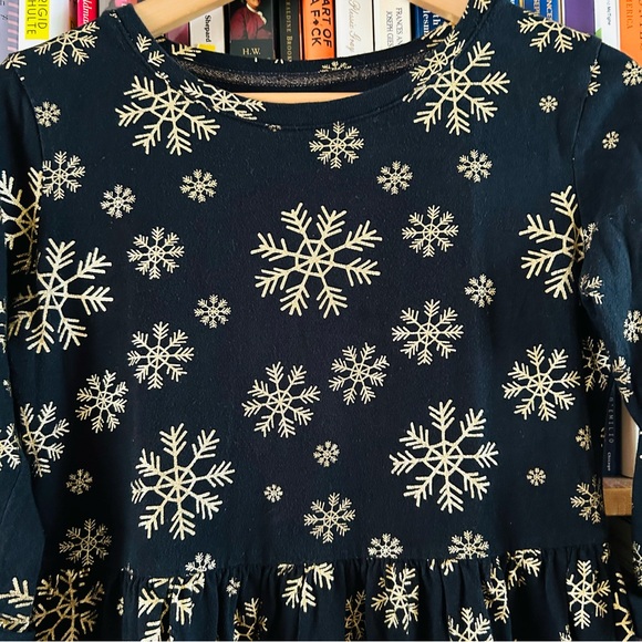 Cat&Jack Black Metallic Gold Snowflakes Holiday Winter Knit Dress, Sz 14 16 - Picture 2 of 8